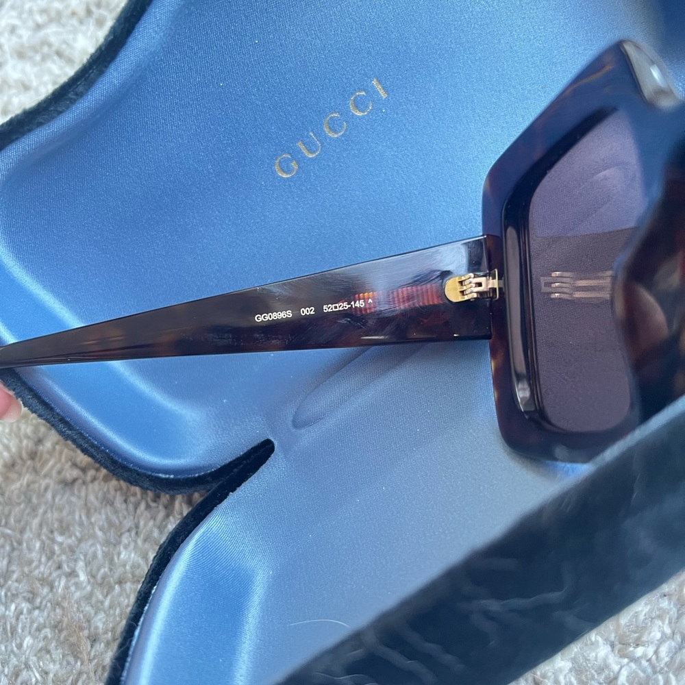Gucci Brown Oversized Square Sunglasses - Picture 6 of 7